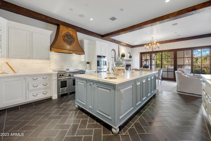 130 Hidden Meadow Kitchen