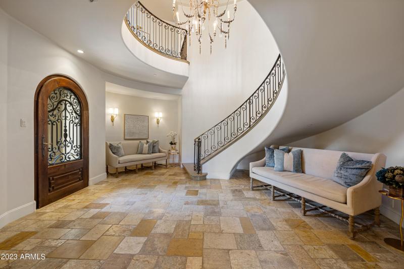 130 Hidden Meadow Foyer