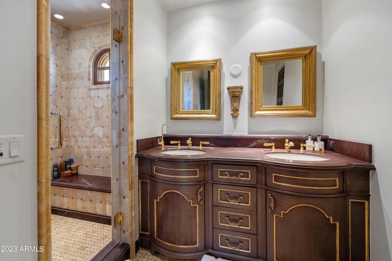 130 Hidden Meadow Suite