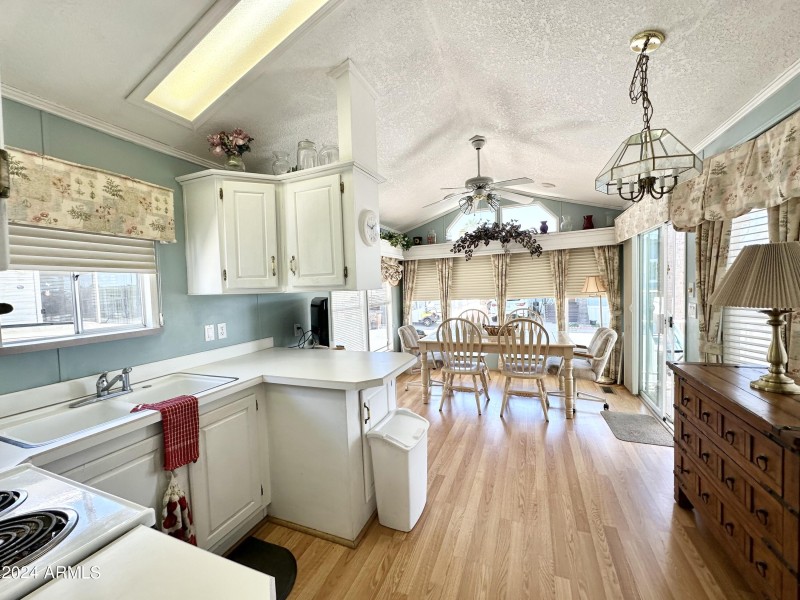 GREAT FOR ENTERTAINING