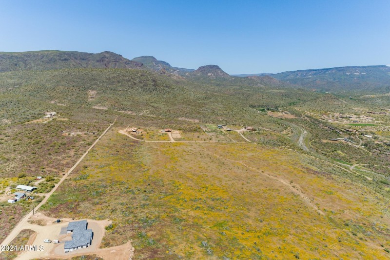 211-01-005-V (18 of 40)