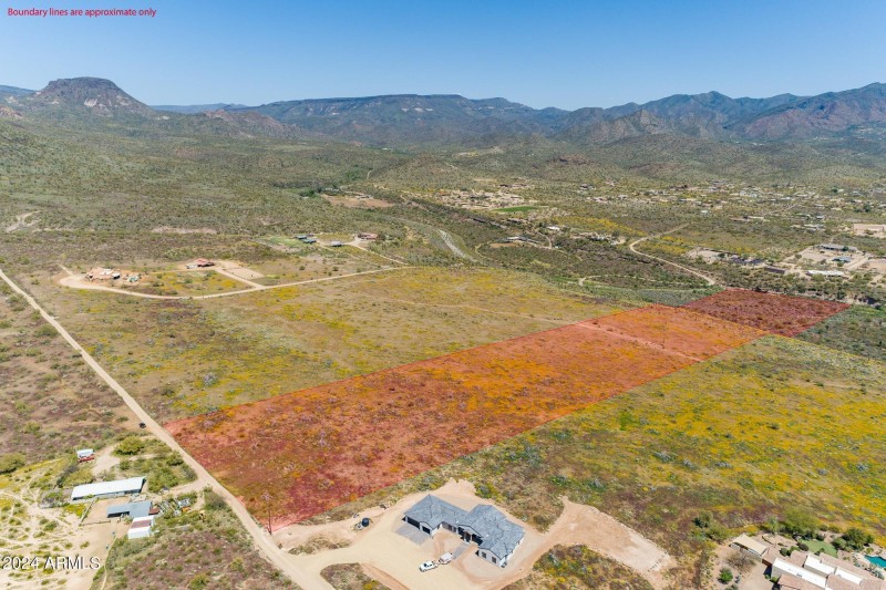 211-01-005-V (15 of 40)