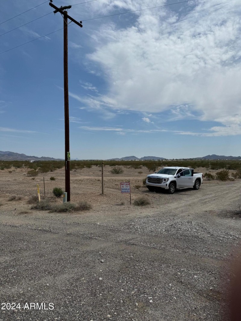 17 AC ENTRANCE HYW 60