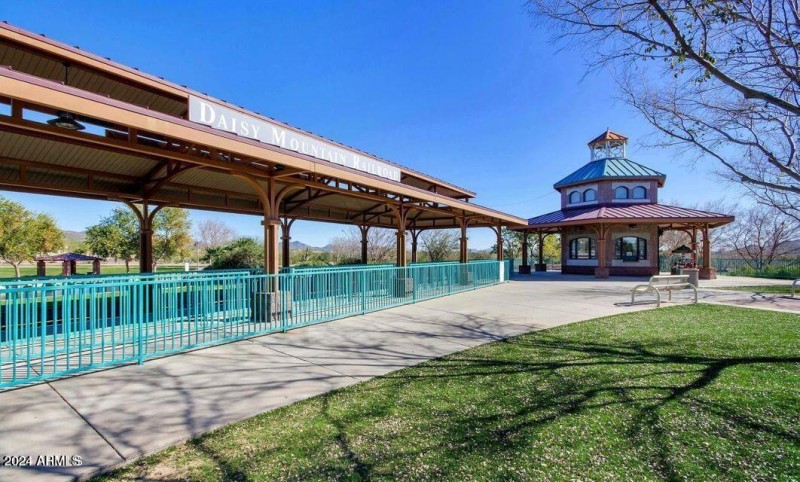 Community Park Train