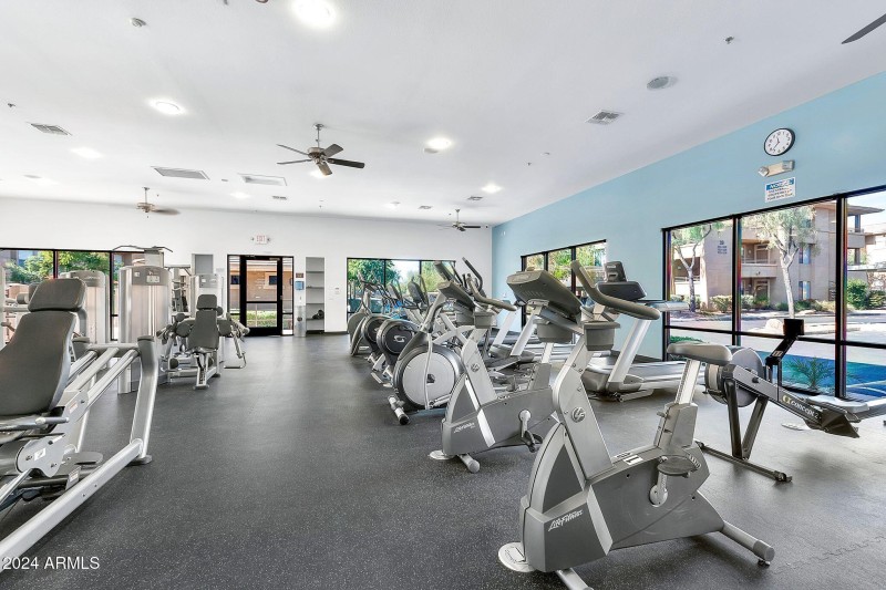 20100 N 78th Pl Community-2