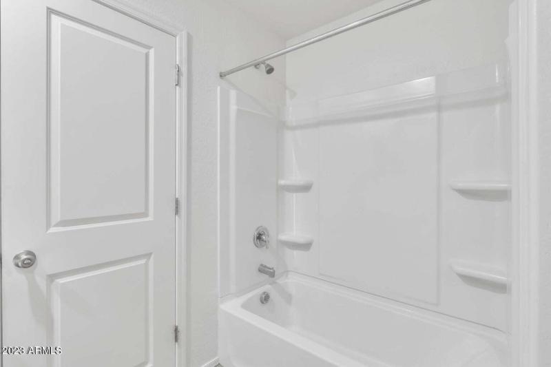 20230502153543486147000000-46