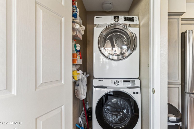 Full size washer dryer