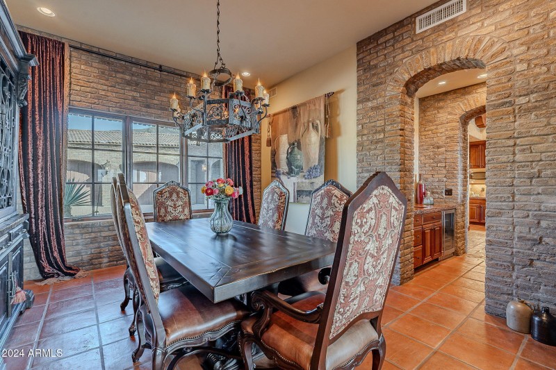 8-web-or-mls-Canyon-8