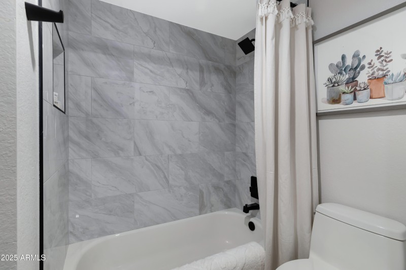 Tub/Shower Combo in Primary Bathroom