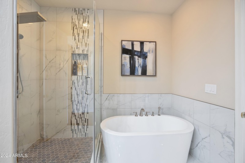 Beautiful new tub and shower in Master