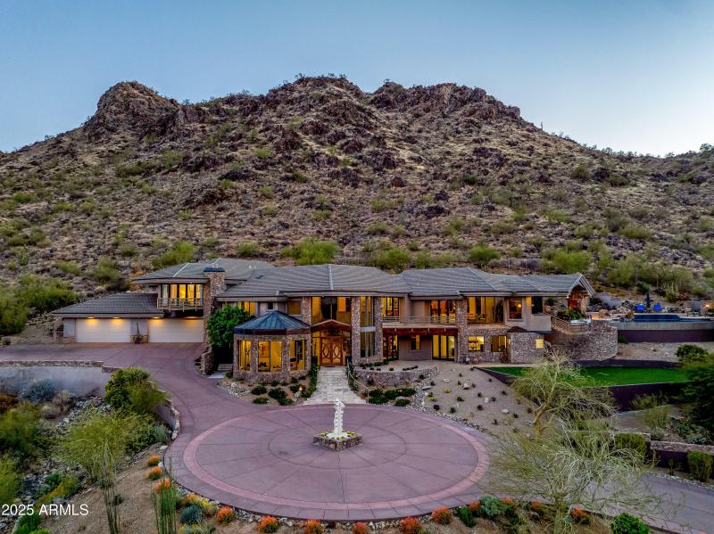 Private Driveway and Roundabout