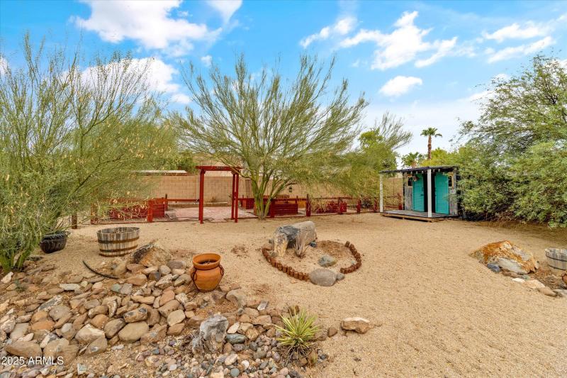 Sprawling 1 acre property