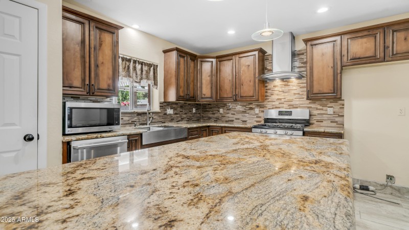 1001 W Northern Ave (8)