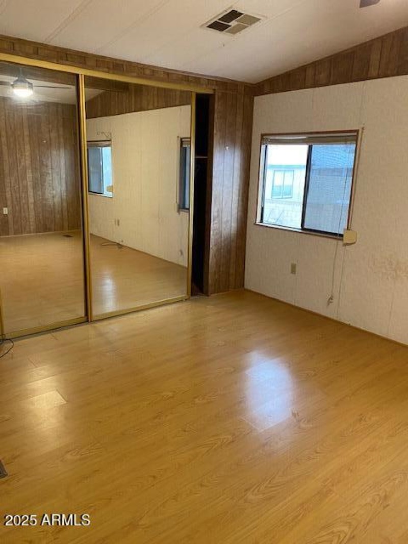 9427 E. University #48 Bedroom #1 pic 1