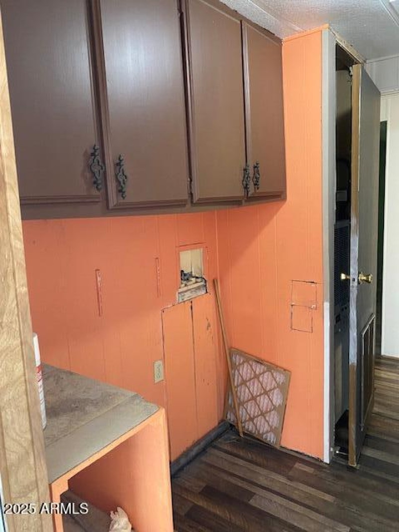 9427 E. University #48 Laundry pic 2