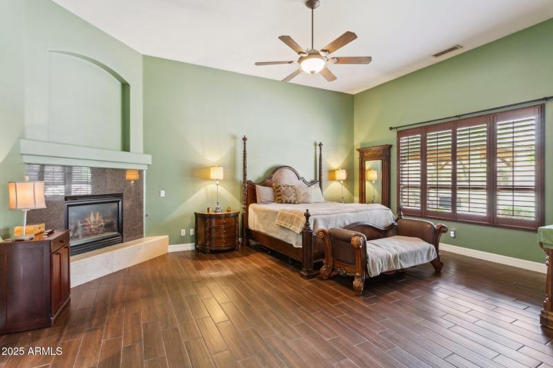 21-web-or-mls-6428-w-eugie-ave