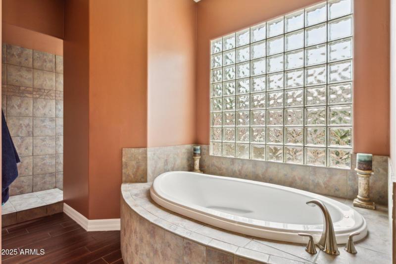 24-web-or-mls-6428-w-eugie-ave