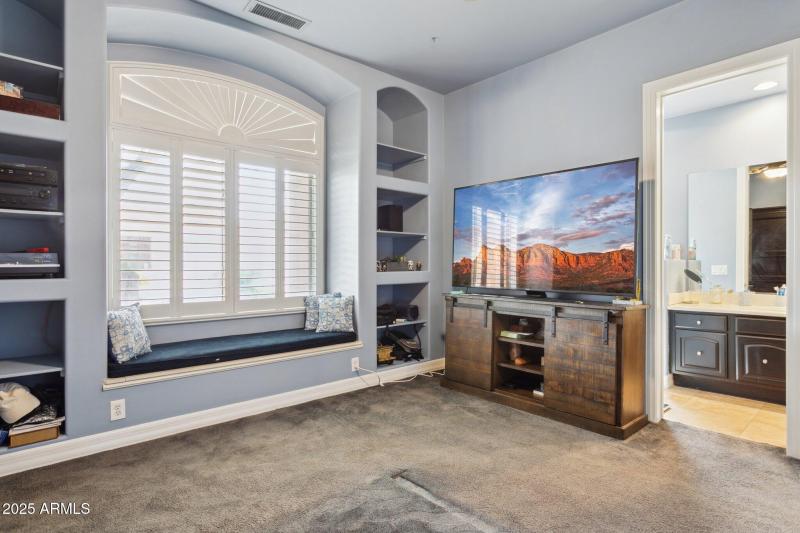 28-web-or-mls-6428-w-eugie-ave