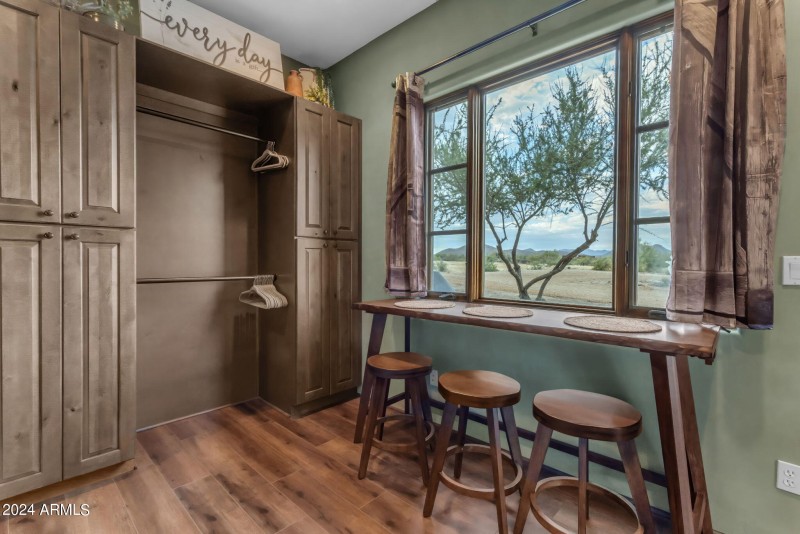 184-web-or-mls-184_241_a4m_jomax