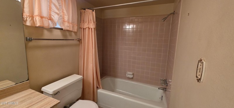 219 North Ford Street