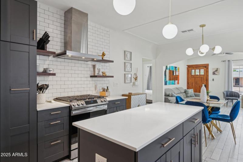 12-web-or-mls-2310-north-11th-st