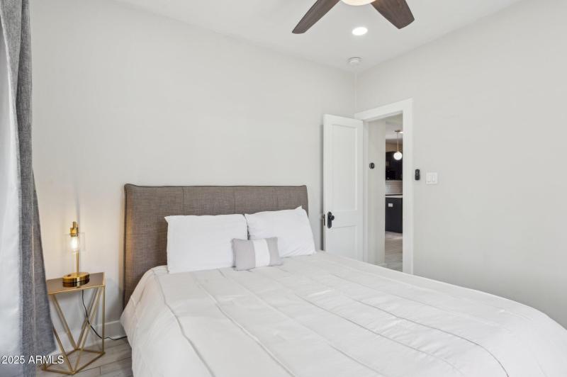 25-web-or-mls-2310-north-11th-st