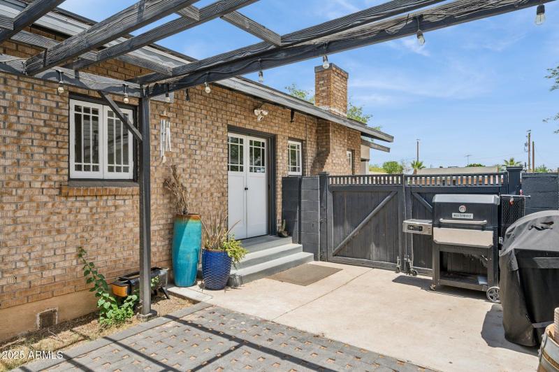 28-web-or-mls-2310-north-11th-st