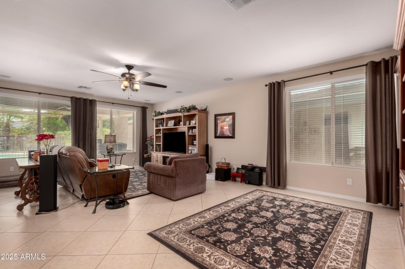 1643 N 144th LIVING 1