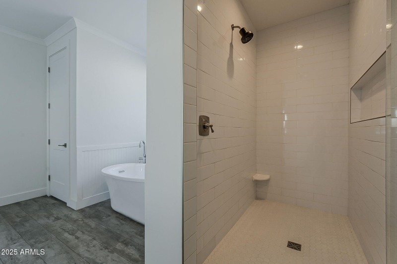 44-web-or-mls-Clarendon-36