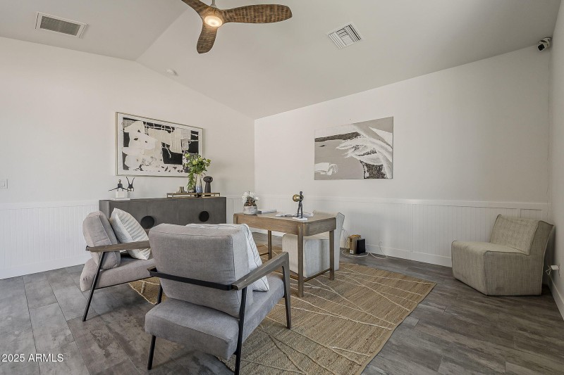 56-web-or-mls-Clarendon-48