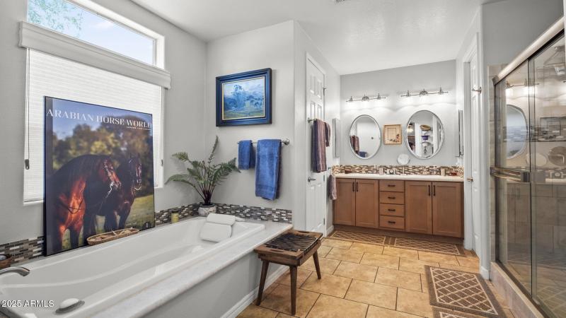 21-web-or-mls-3155-w-elephant-head-rd