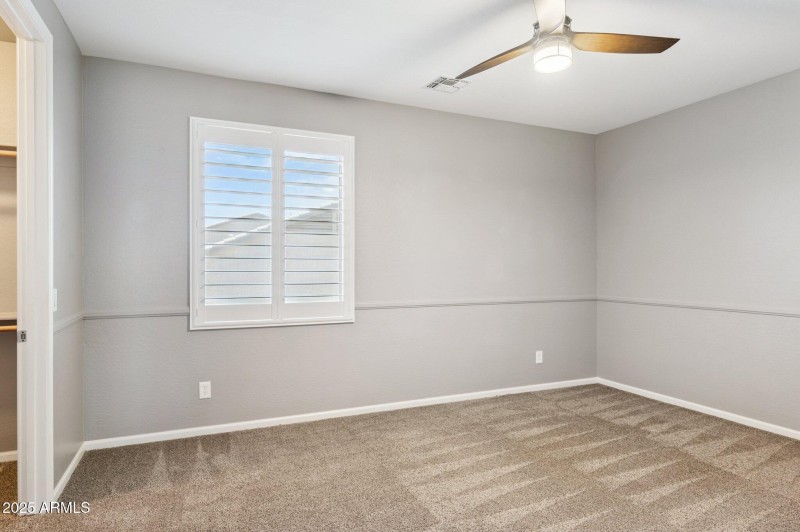 43-web-or-mls-20226-n-madison-dr