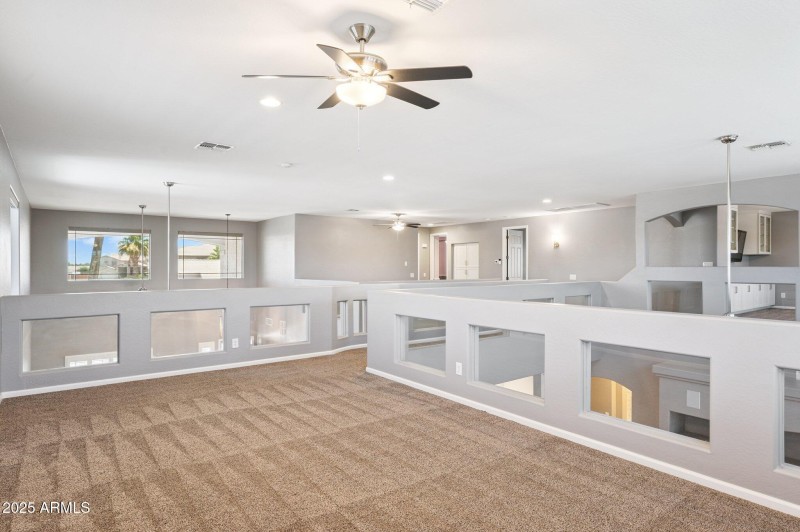 34-web-or-mls-20226-n-madison-dr