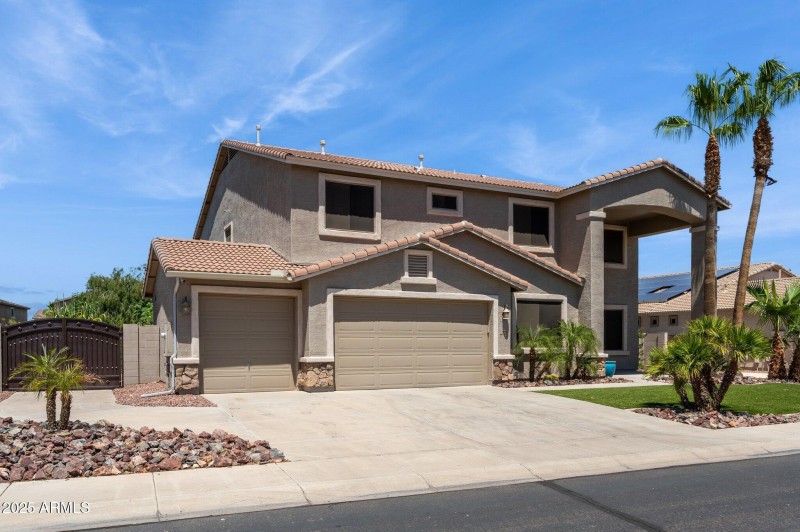 2-web-or-mls-20226-n-madison-dr