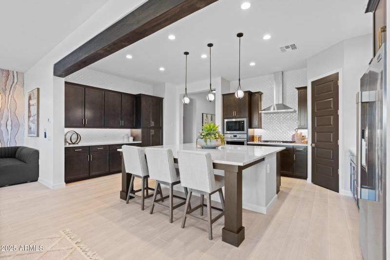 14-web-or-mls-21315-n-59th-ter