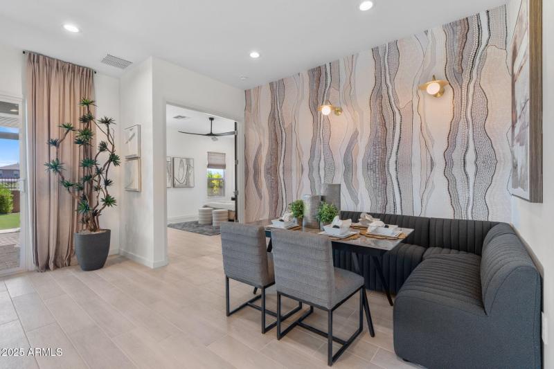 22-web-or-mls-21315-n-59th-ter