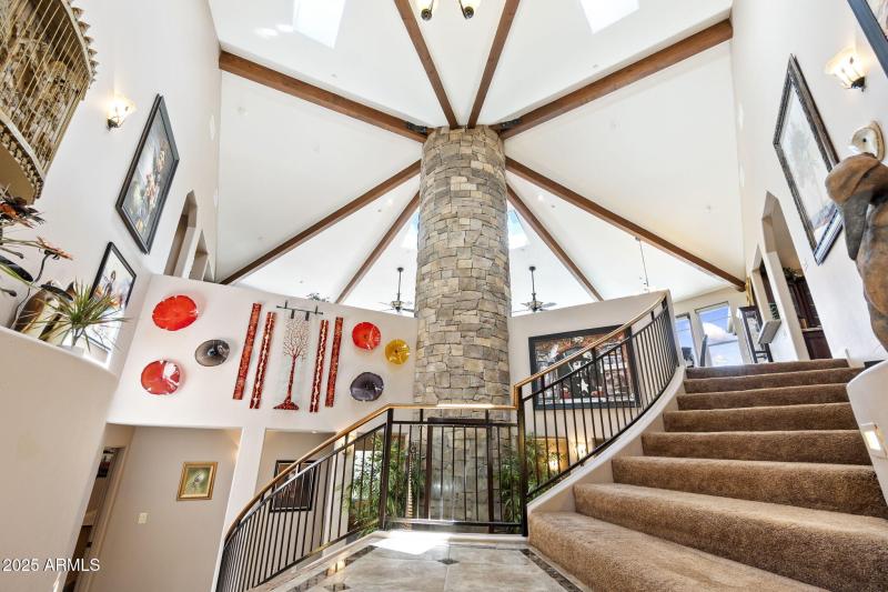 Entry Rockwall w Beams