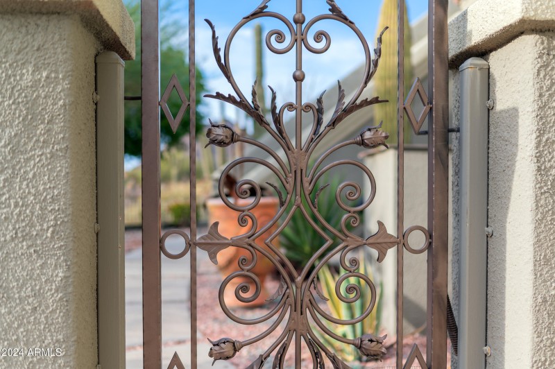 ironwork_detail_1