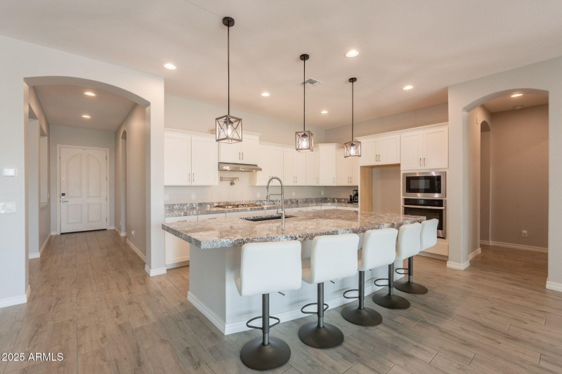 18-web-or-mls-Stonegate-18