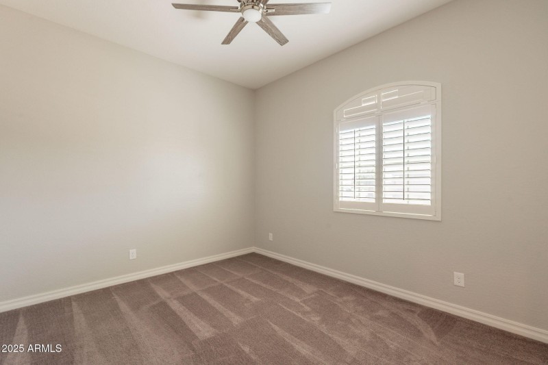 28-web-or-mls-Stonegate-28