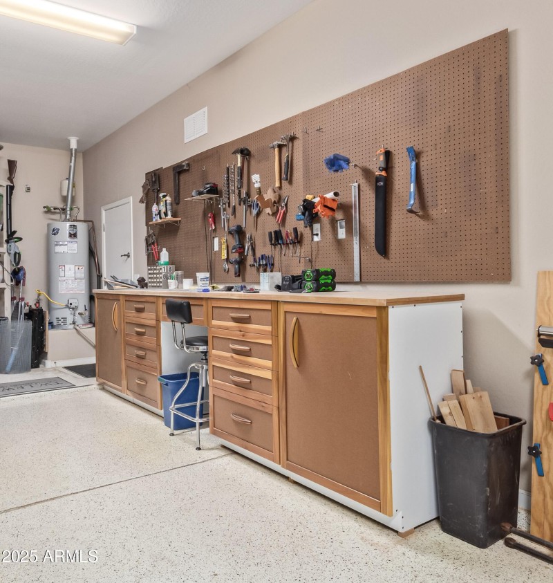 Workbench & tool pegboard convey