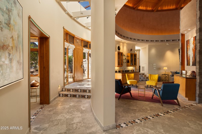 JL_80EWingDr-interiors-Bedrooms-01