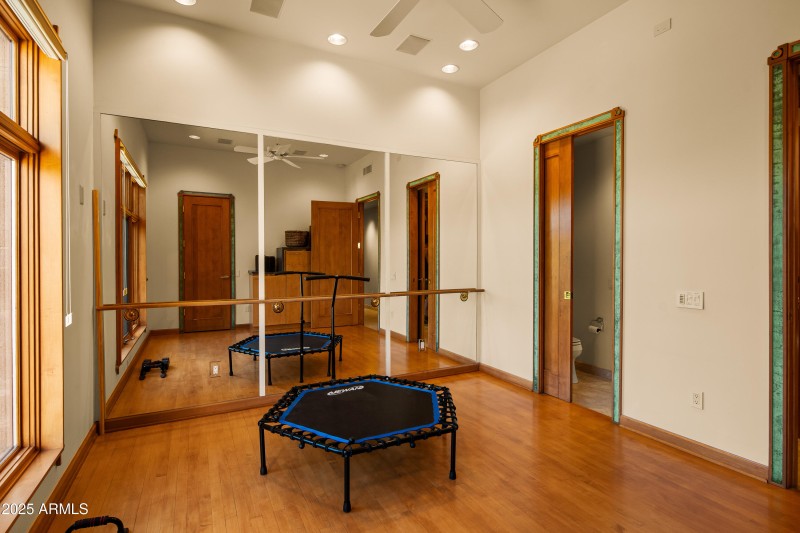 JL_80EWingDr-interiors-Bedrooms-10