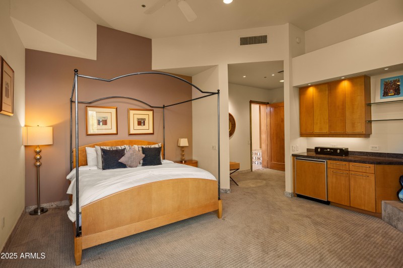 JL_80EWingDr-interiors-Bedrooms-13