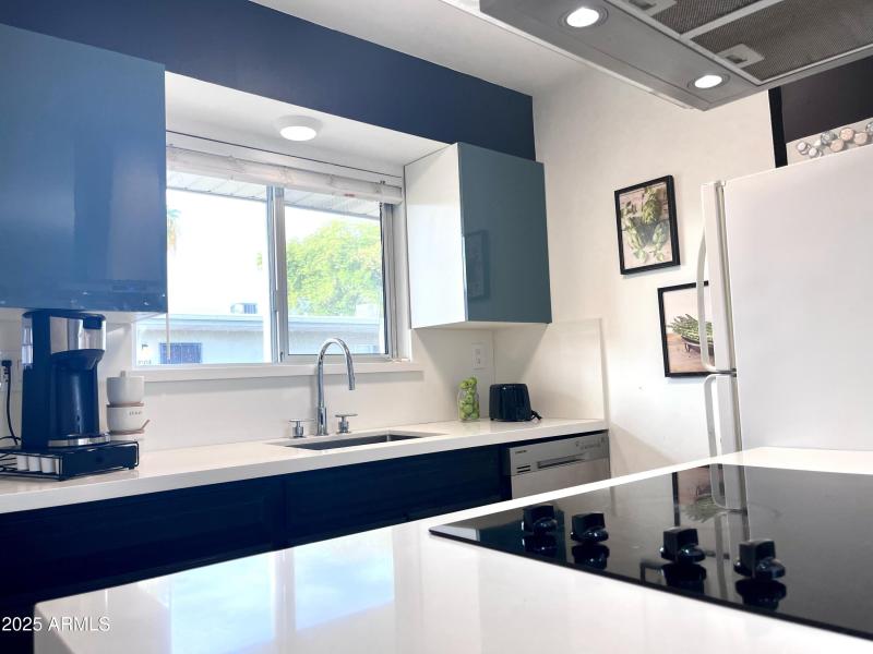 c8fcfc91-a386-4504-ac91-782620487e5d