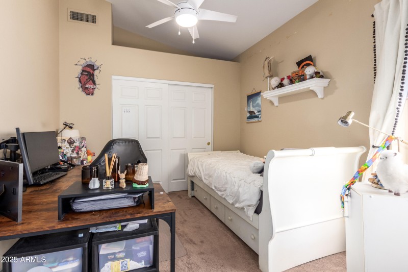 6884b5_27 - Raftriver