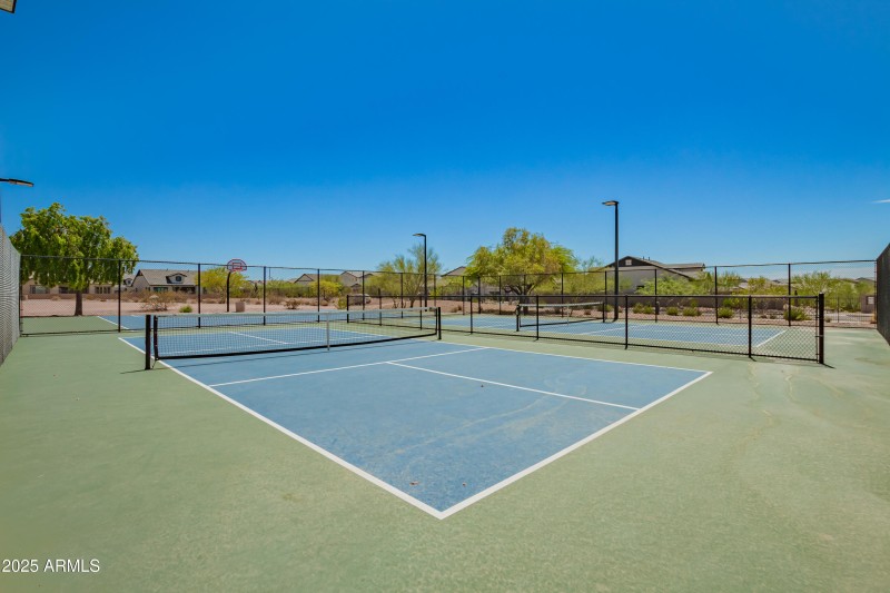 6884b5_42 - Raftriver