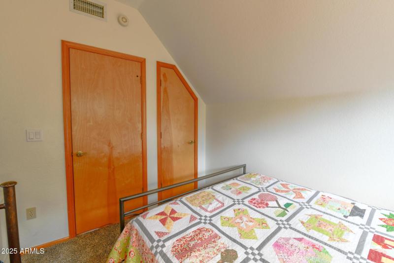 G upstairs bed and bath (5)