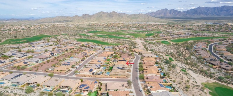 In prestigious Golf Canyon