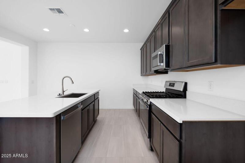 14657 W Sandhill - Ready Now